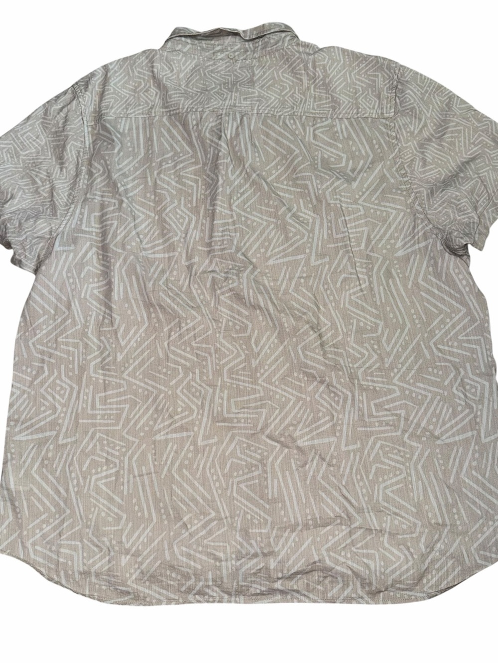 Chubbies Button Up - Picture 2 of 4
